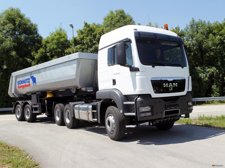 Ман с полуприцепом