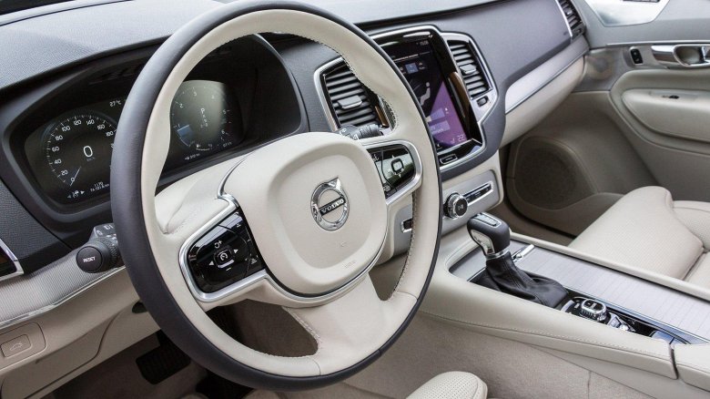 Volvo xc90 2022 салон