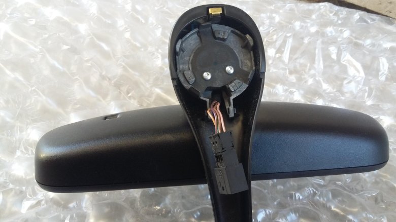 Салонное зеркало заднего вида