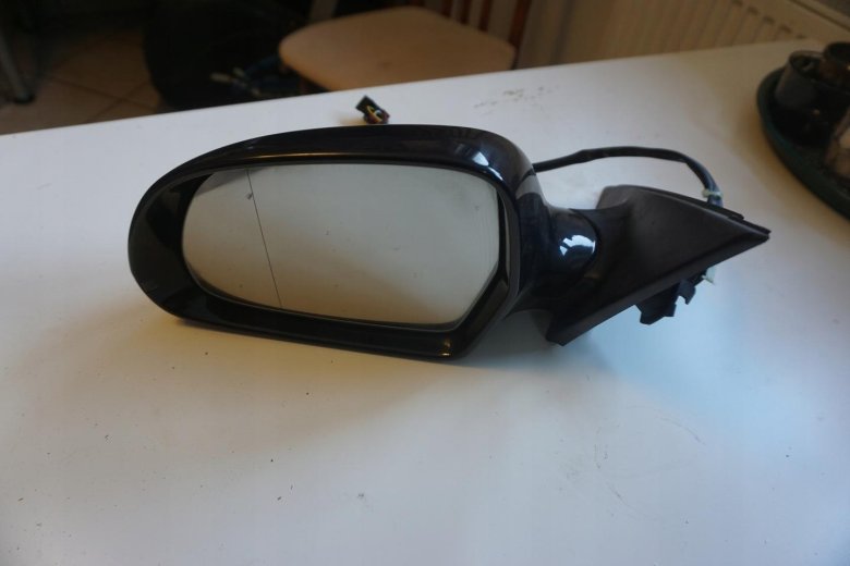 Правое зеркало на ауди a3 8p
