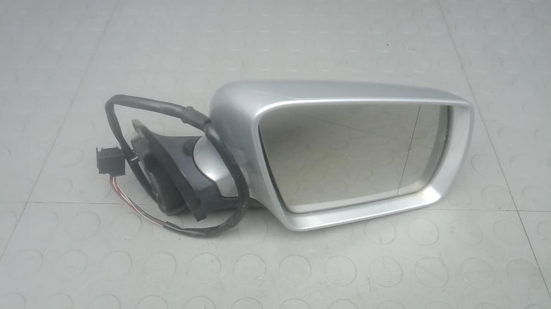 Зеркало правое электрическое