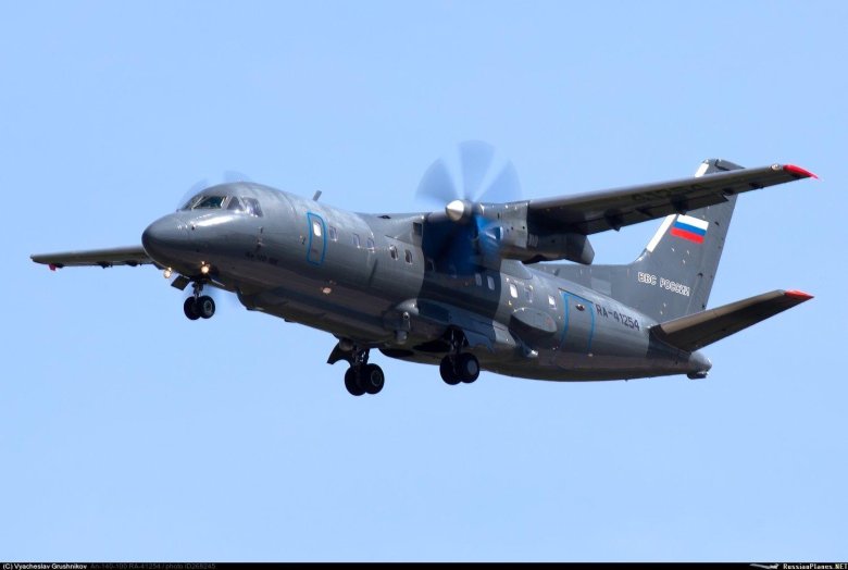 Турбовинтовой самолет ан-140