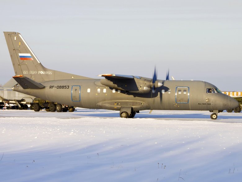 Турбовинтовой самолет ан-140