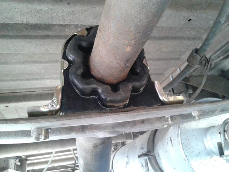 Траверса подвесного подшипника газель 3302