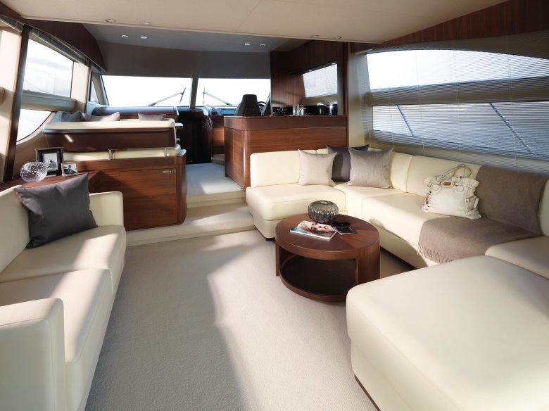 Princess 56 яхта