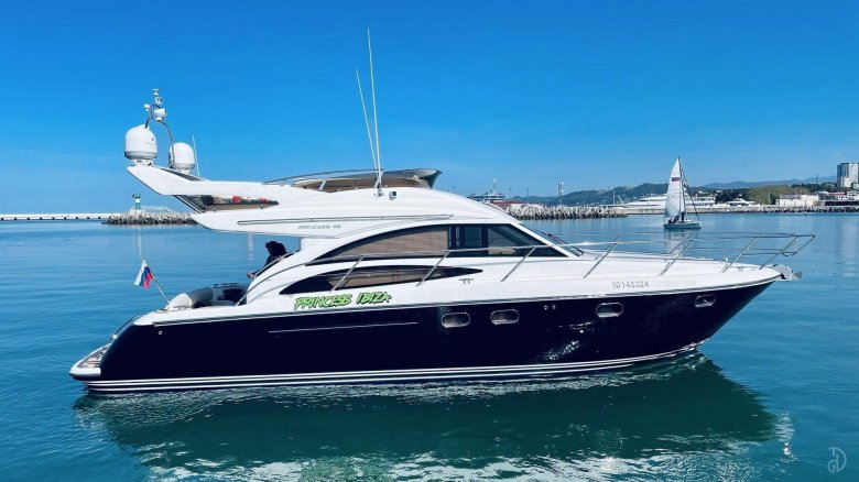 Принцесса ибица яхта
