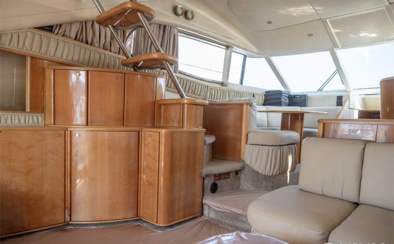 Meridian 341 яхта