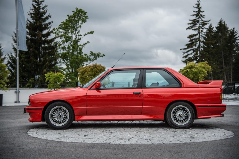Bmw e30 m3 седан
