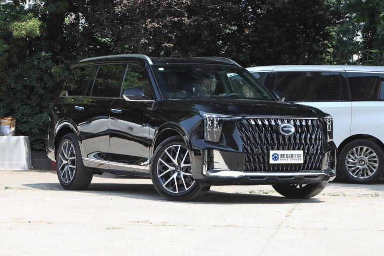 Машина gac gs 8