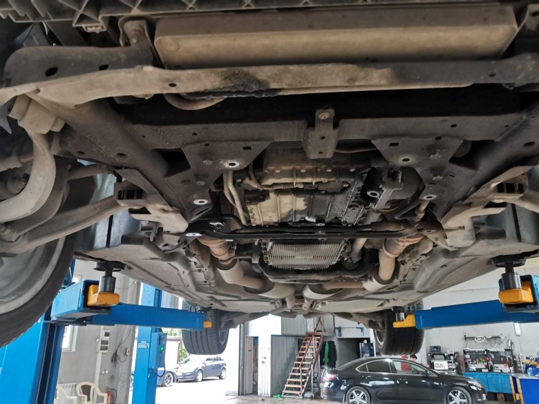 Прадо 120 снизу