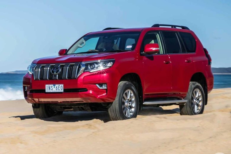 Toyota land cruiser prado красный