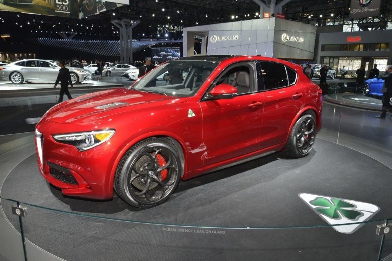 Alfa romeo stelvio qv