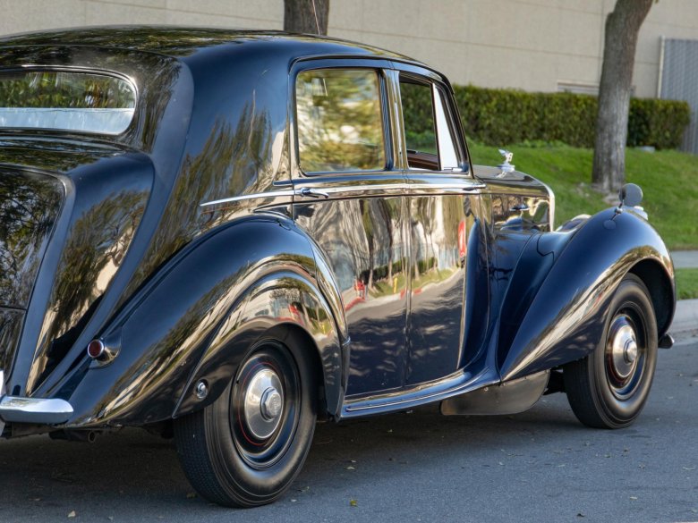 Rolls-royce silver dawn (1949)