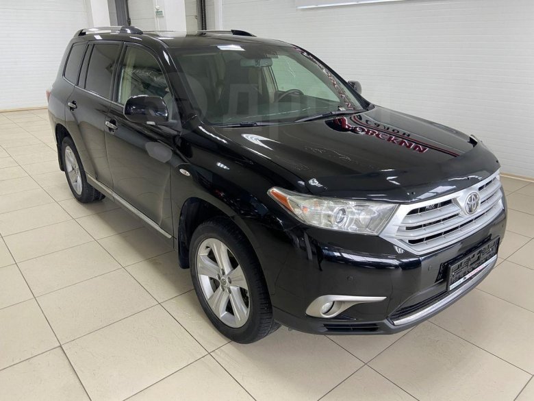 Тойота хайлендер 2012 года