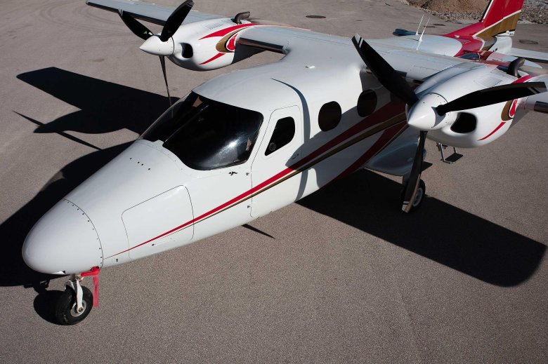 Tecnam p2012 traveller