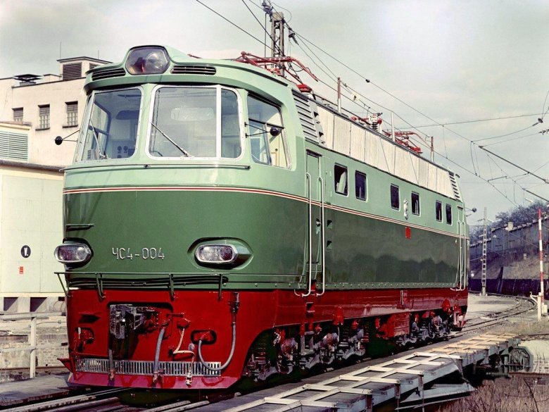 Электровоз чс4 226