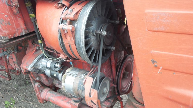 Генератор на трактор т-25