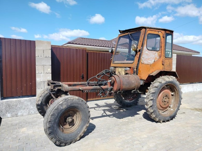 Трактор хтз т 16