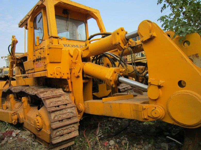 Бульдозер komatsu d155a-1