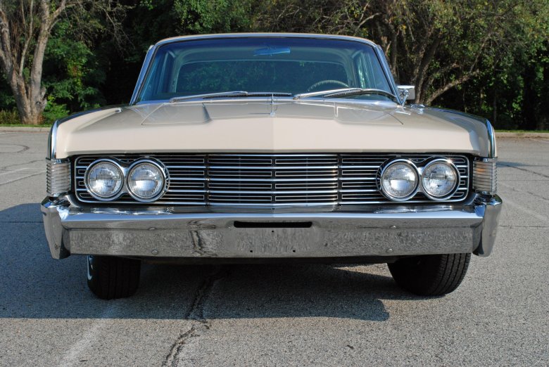 Lincoln continental 1965