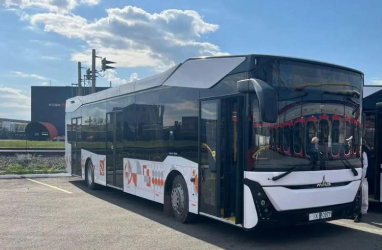 Новые автобусы маз