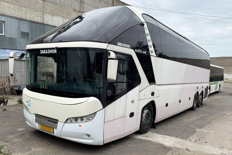 Автобус neoplan