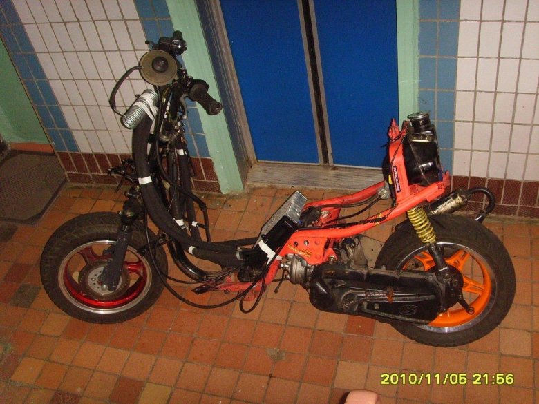 Ямаха jog без пластика