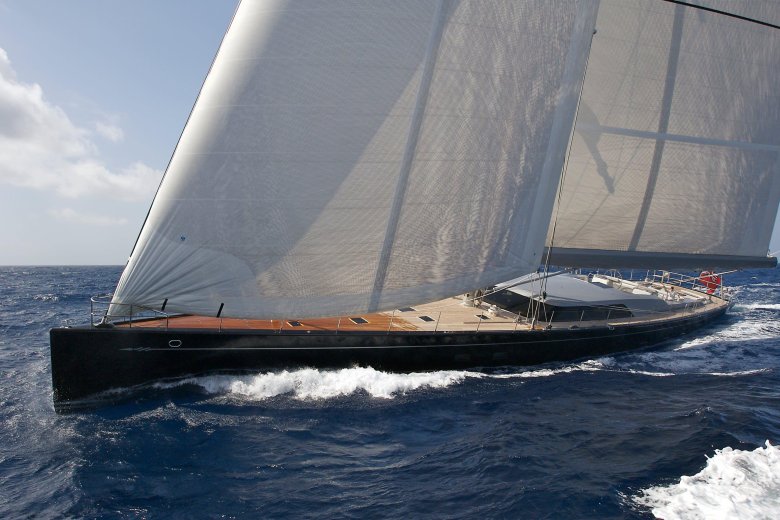 Крейсерская парусная яхта