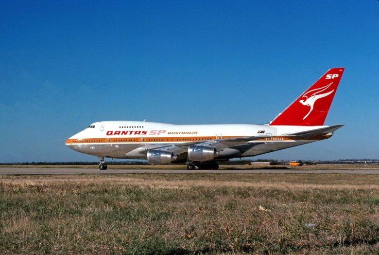 Боинг 747 qantas