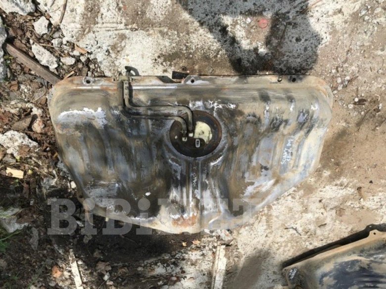 Топливный бак тойота левин
