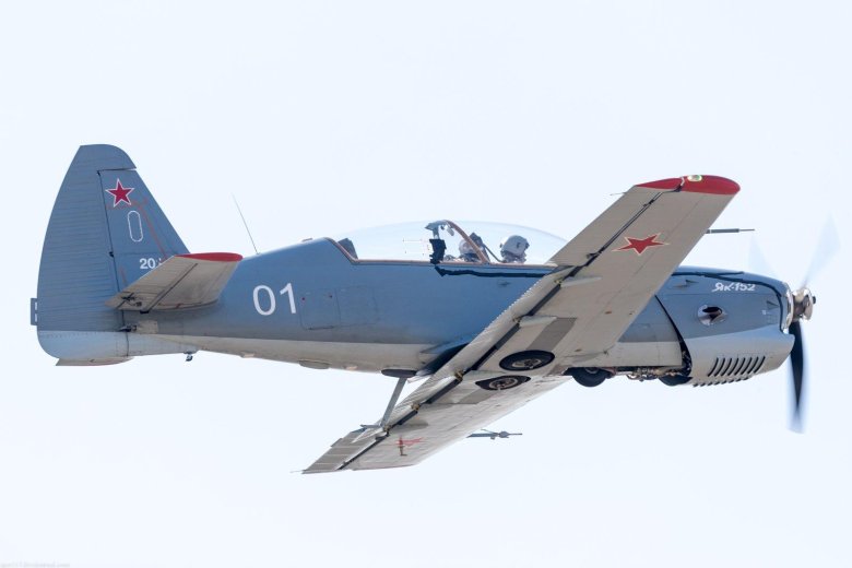 Як 152 учебный летательный аппарат