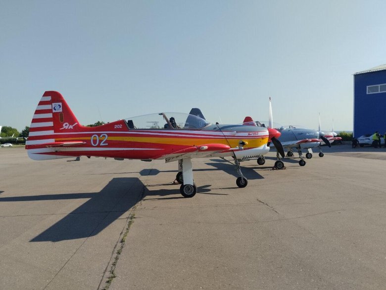 Як 52 учебный летательный аппарат