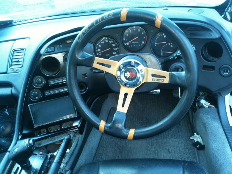 Toyota supra a 80 салон