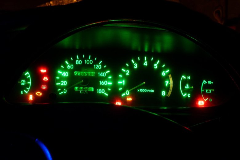 Приборная панель тойота