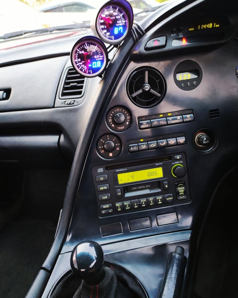 Toyota supra mk4 салон