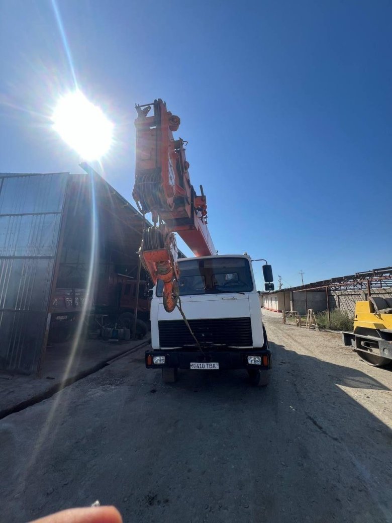 Автокран 25 тонн