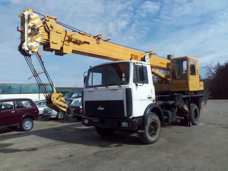 Автокран маз