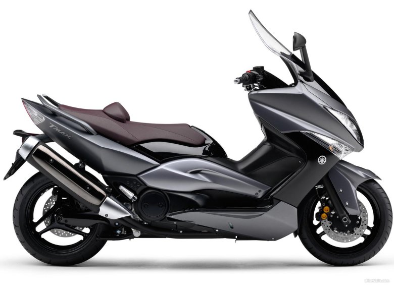 Yamaha t max 560