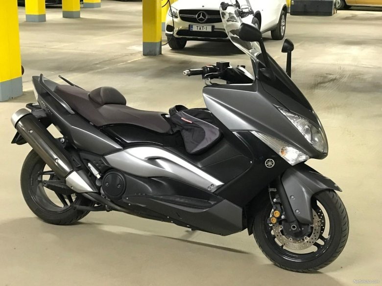 Yamaha t max 500