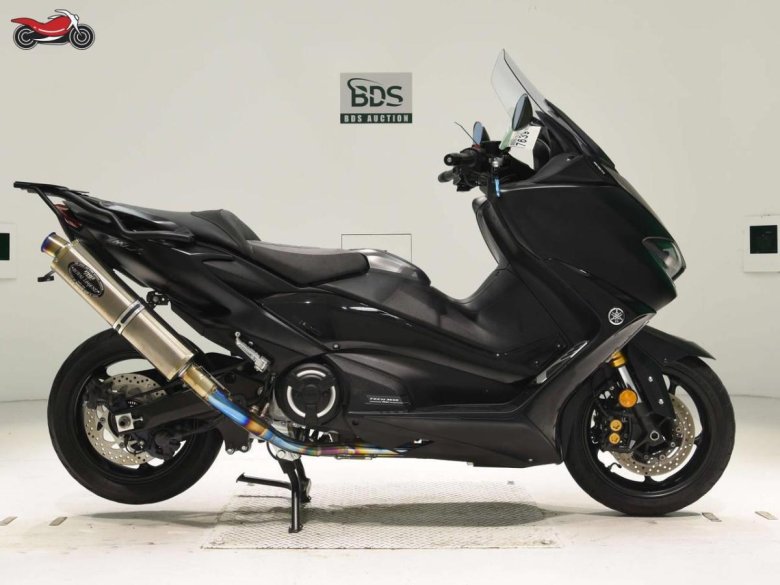 Yamaha t max 560