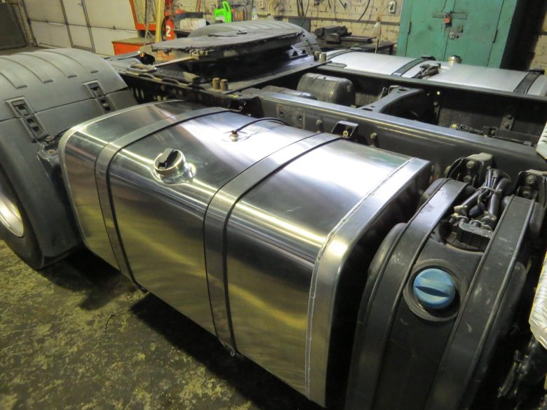 Бак топливный скания 400