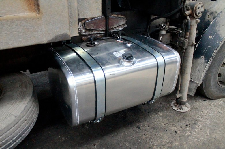 Бак топливный камаз 5490 400л