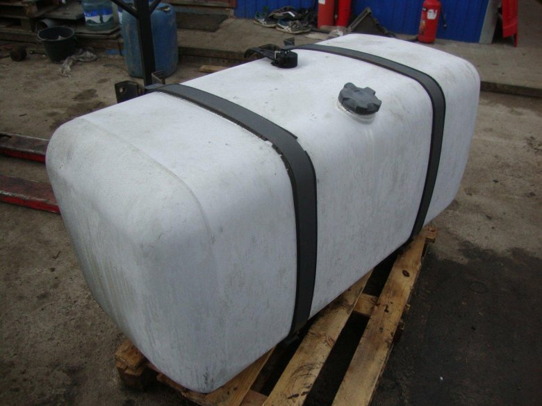 Топливный бак мерседес актрос 500 л