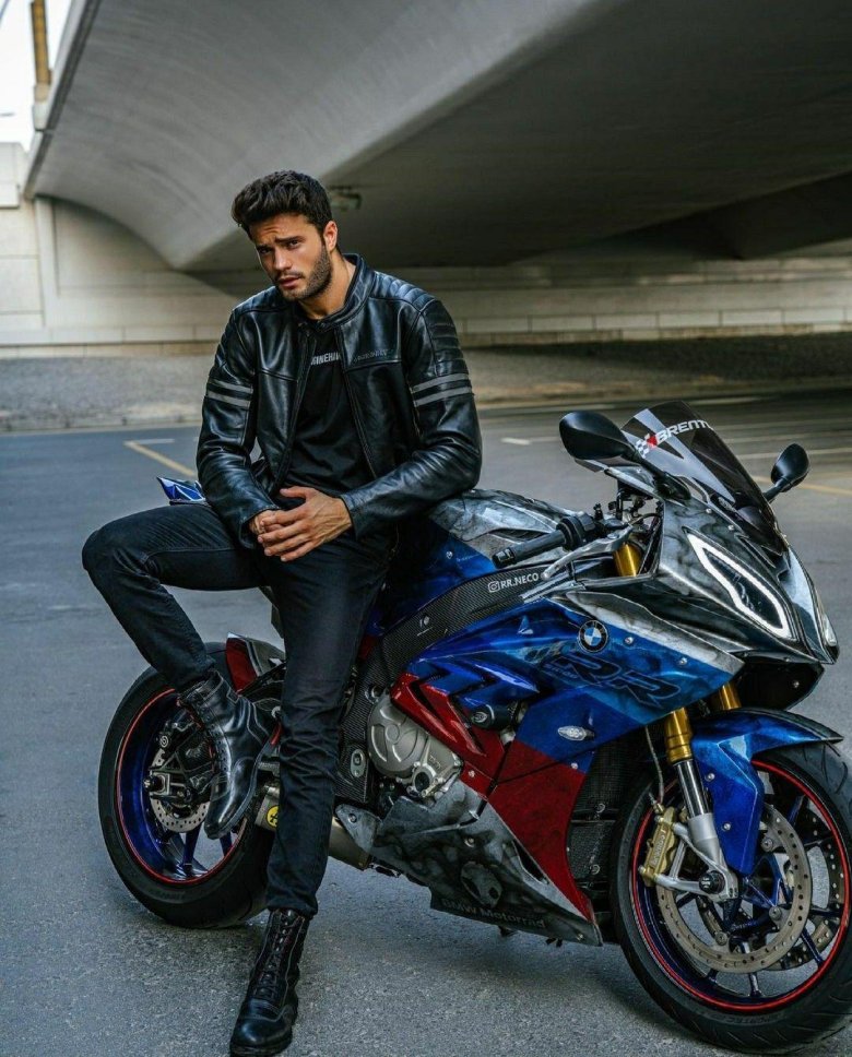 Мотоцикл красивый