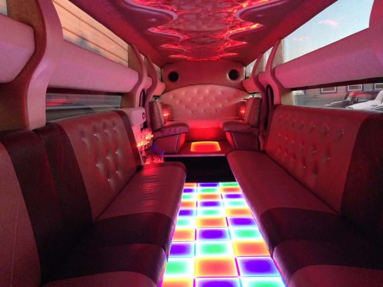 Хаммер лимузин сургут красный