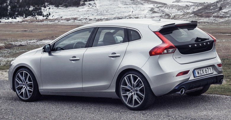 Volvo v40