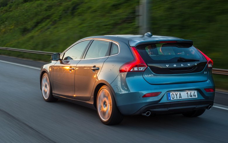 Volvo v40 t4