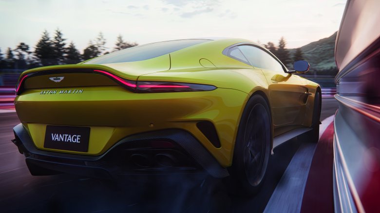 2019 aston martin vantage amr