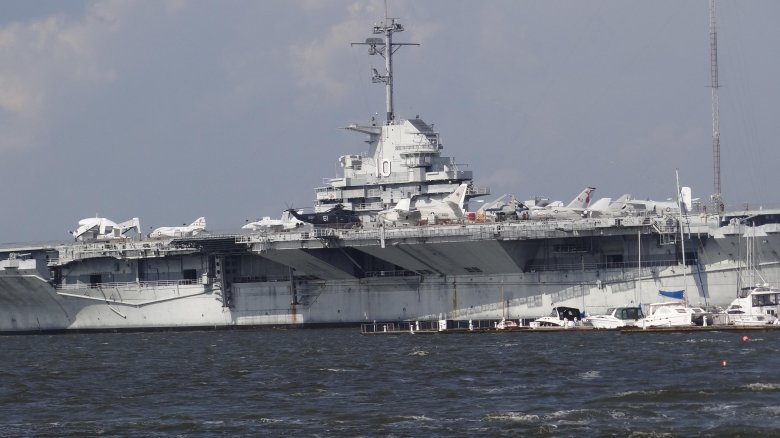 Принц уэльский корабль авианосец