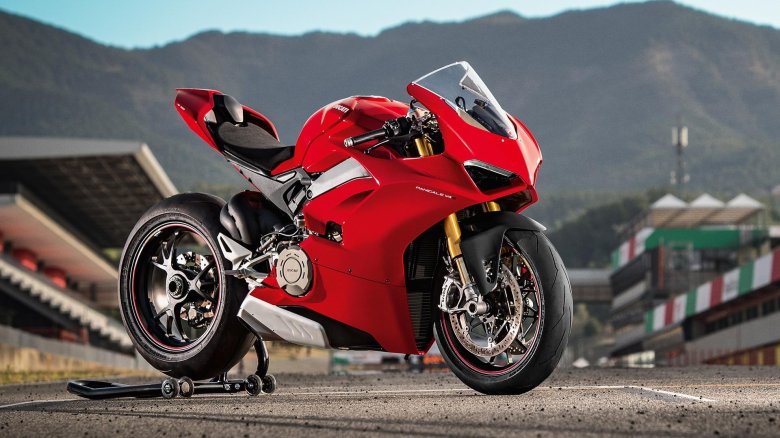 Мотоцикл ducati panigale v4 s